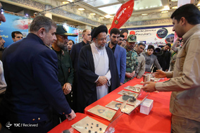 بازدید وزیر اطلاعات از نمایشگاه «اقتدار ۴۰»