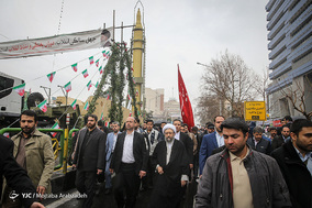 حضور آیت الله صادق آملی لاریجانی رئیس مجمع تشخیص مصحلت نظام و رئیس قوه قضائیه در جشن ۲۲ بهمن چهل سالگی