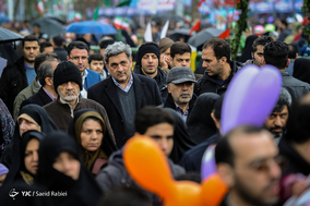 حضور مهندس پیروز حناچی شهردار تهران در جشن ۲۲ بهمن چهل سالگی