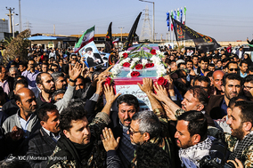 تشییع پیکر شهید گمنام دفاع مقدس در اهواز‎