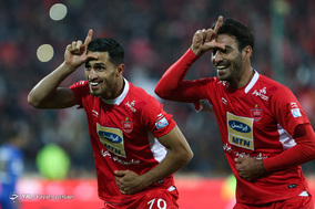 دیدار تیم‌های فوتبال پرسپولیس و استقلال خوزستان