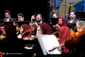 اجرای ارکستر سمفونیک تهران به رهبری شهداد روحانی سومین شب سی و چهارمین جشنواره موسیقی فجر