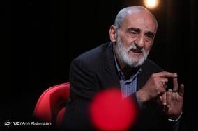 حضور حسین شریعتمداری مدیرمسئول روزنامه کیهان در بیست و نهمین قسمت برنامه «۱۰:۱۰ دقیقه»