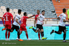 مصاف تیم پرسپولیس و تیم پدیده در دور یک چهارم جام حذفی