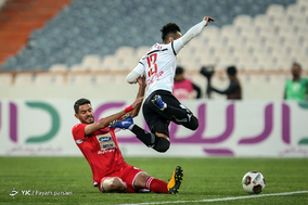 مصاف تیم پرسپولیس و تیم پدیده در دور یک چهارم جام حذفی