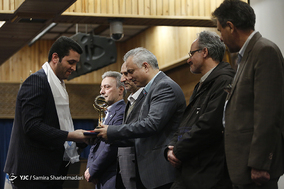 مراسم تجلیل از دانشجویان نمونه و برگزیده المپیاد علمی دانشگاه تهران