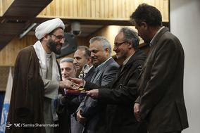 مراسم تجلیل از دانشجویان نمونه و برگزیده المپیاد علمی دانشگاه تهران