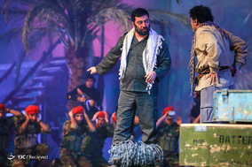 نمایش «ماهی در خاک»