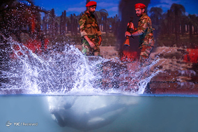 نمایش «ماهی در خاک»