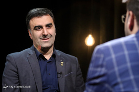 حضور ابراهیم داروغه زاده، دبیر سی و هفتمین جشنواره فیلم فجر در سی امین قسمت برنامه «۱۰:۱۰ دقیقه»