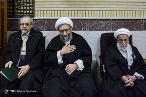 حضور آیت اله جنتی و آملی لاریجانی در بزرگداشت آیت الله محمد مؤمن