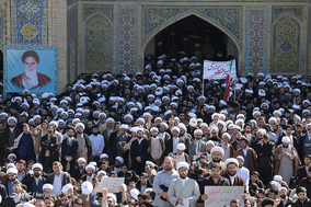 اجتماع عظیم طلاب حوزه علمیه قم در لبیک به بیانیه گام دوم انقلاب اسلامی / مدرسه فیضیه