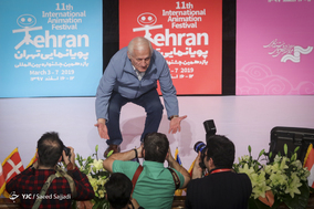 تقدیر از اکبر عالمی، پژوهشگر صاحب نام سینمای ایران در مراسم اختتامیه یازدهمین جشنواره بین‌المللی پویانمایی تهران