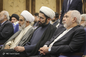 حجت‌الاسلام والمسلمین مصطفی رستمی، رئیس نهاد نمایندگی مقام معظم رهبری در دانشگاه‌ها در شانزدهمین مراسم بزرگداشت آیت‌الله شهید محمدباقر حکیم