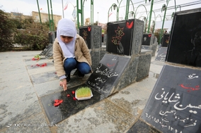 زیارت اهل قبور در آخرین پنجشنبه سال / همدان