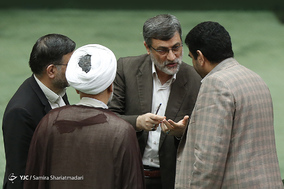 آخرین جلسه صحن علنی  مجلس در سال ۹۷