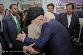 دیدار ظریف با مراجع عظام تقلید در قم