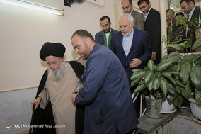 دیدار ظریف با مراجع عظام تقلید در قم
