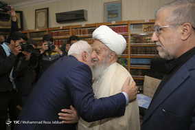 دیدار ظریف با مراجع عظام تقلید در قم