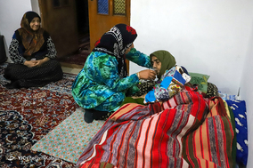 حلوای گردو که در زبان محلی به آن «جُز حِلوا» گفته می‌شود، شیرینی سنتی است که در روز قبل از عید نوروز اهالی روستا‌های غرب استان گلستان می‌پزند و به عنوان مژده آمدن عید در میان همسایگان و اقوام خویش پخش می‌کنند.