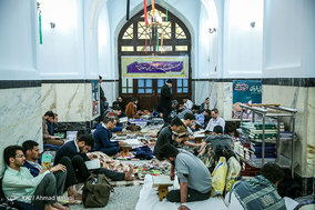 آیین معنوی اعتکاف در حرم حضرت امام رضا (ع)
