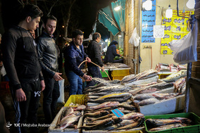 خرید ماهی شب عید