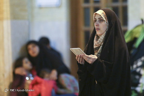 لحظه تحویل سال ۱۳۹۸ در  جوار مزار شهدای گمنام جزیره کیش