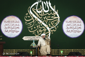 لحظه تحویل سال ۱۳۹۸ در مسجد مقدس جمکران