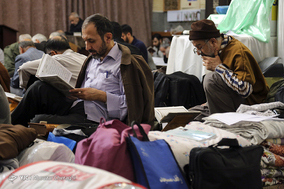 انجام اعمال ام داوود در آیین معنوی اعتکاف