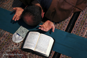 انجام اعمال ام داوود در آیین معنوی اعتکاف