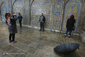 مسافران نوروزی در کاخ گلستان