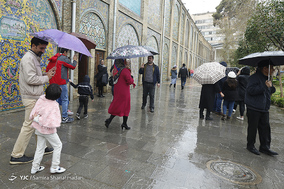 مسافران نوروزی در کاخ گلستان