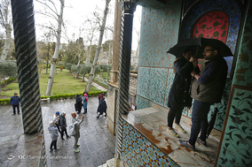 مسافران نوروزی در کاخ گلستان