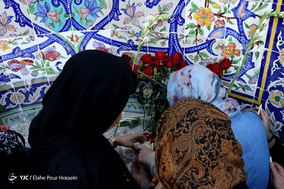 مراسم یادبود جانباختگان سیل شیراز در دروازه قرآن