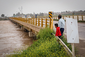 در حاشیه دزِ خروشان
