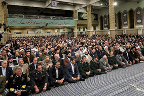 دیدار مسئولان نظام و سفرای اسلامی با رهبر انقلاب