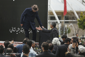 مراسم تشییع پیکر زنده یاد جمشید مشایخی