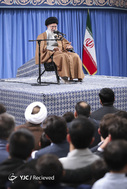 دیدار جمعی از پاسداران و خانواده‌های آنان با رهبر معظم انقلاب
