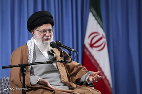 دیدار جمعی از پاسداران و خانواده‌های آنان با رهبر معظم انقلاب