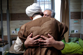 دیدار نماینده رهبری (حجت الاسلام و المسلمین محسن قمی) با جانبازان و ایثارگران در بیمارستان ایرانیان و آسایشگاه بقیةالله‎