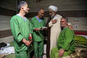دیدار نماینده رهبری (حجت الاسلام و المسلمین محسن قمی) با جانبازان و ایثارگران در بیمارستان ایرانیان و آسایشگاه بقیةالله‎