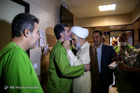 دیدار نماینده رهبری (حجت الاسلام و المسلمین محسن قمی) با جانبازان و ایثارگران در بیمارستان ایرانیان و آسایشگاه بقیةالله‎