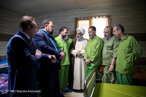 دیدار نماینده رهبری (حجت الاسلام و المسلمین محسن قمی) با جانبازان و ایثارگران در بیمارستان ایرانیان و آسایشگاه بقیةالله‎