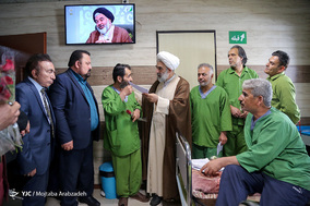 دیدار نماینده رهبری (حجت الاسلام و المسلمین محسن قمی) با جانبازان و ایثارگران در بیمارستان ایرانیان و آسایشگاه بقیةالله‎