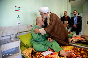 دیدار نماینده رهبری (حجت الاسلام و المسلمین محسن قمی) با جانبازان و ایثارگران در بیمارستان ایرانیان و آسایشگاه بقیةالله‎