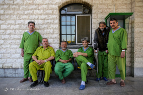 دیدار نماینده رهبری (حجت الاسلام و المسلمین محسن قمی) با جانبازان و ایثارگران در بیمارستان ایرانیان و آسایشگاه بقیةالله‎