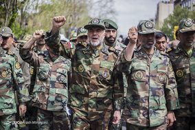 راهیپمایی مردم تهران پس از اقامه نماز جمعه ۲۳ فروردین ۱۳۹۸ در حمایت از سپاه پاسداران انقلاب اسلامی
