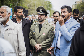 راهیپمایی مردم تهران پس از اقامه نماز جمعه ۲۳ فروردین ۱۳۹۸ در حمایت از سپاه پاسداران انقلاب اسلامی