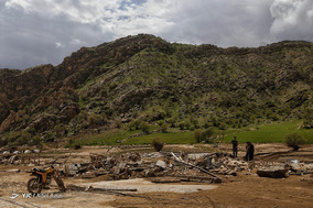 دُمرود؛ روستای به گِل نشسته