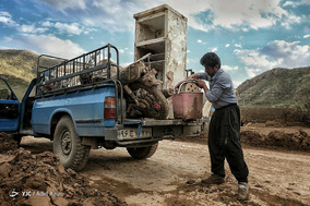 دُمرود؛ روستای به گِل نشسته